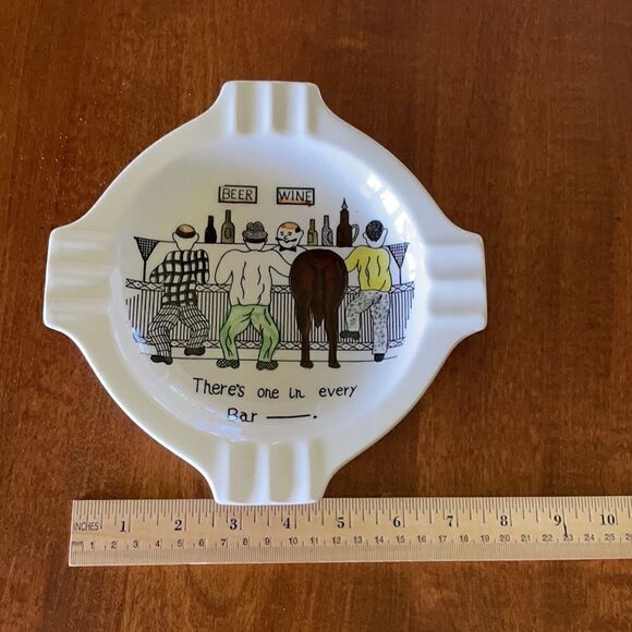Vintage 1950's "There's One in Every Bar" Ashtray - Picture 2 of 5